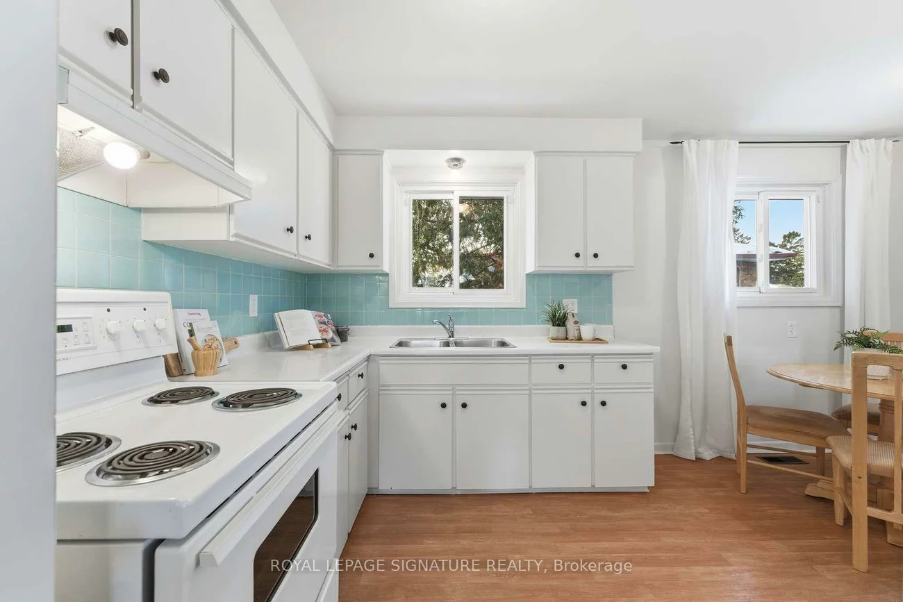 153, Lynnbrook, Woburn, Toronto