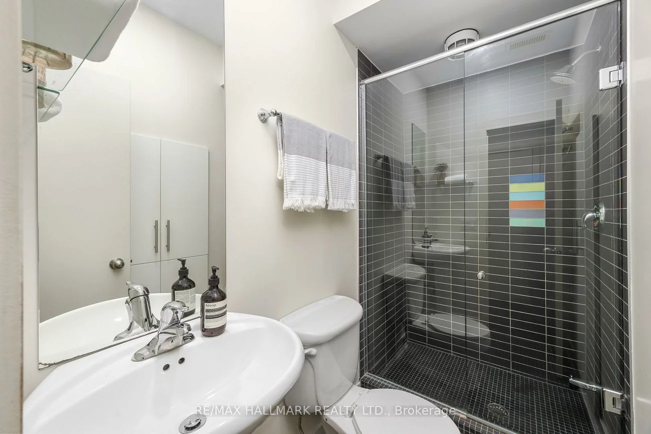 29B, Beechwood, Broadview North, Toronto