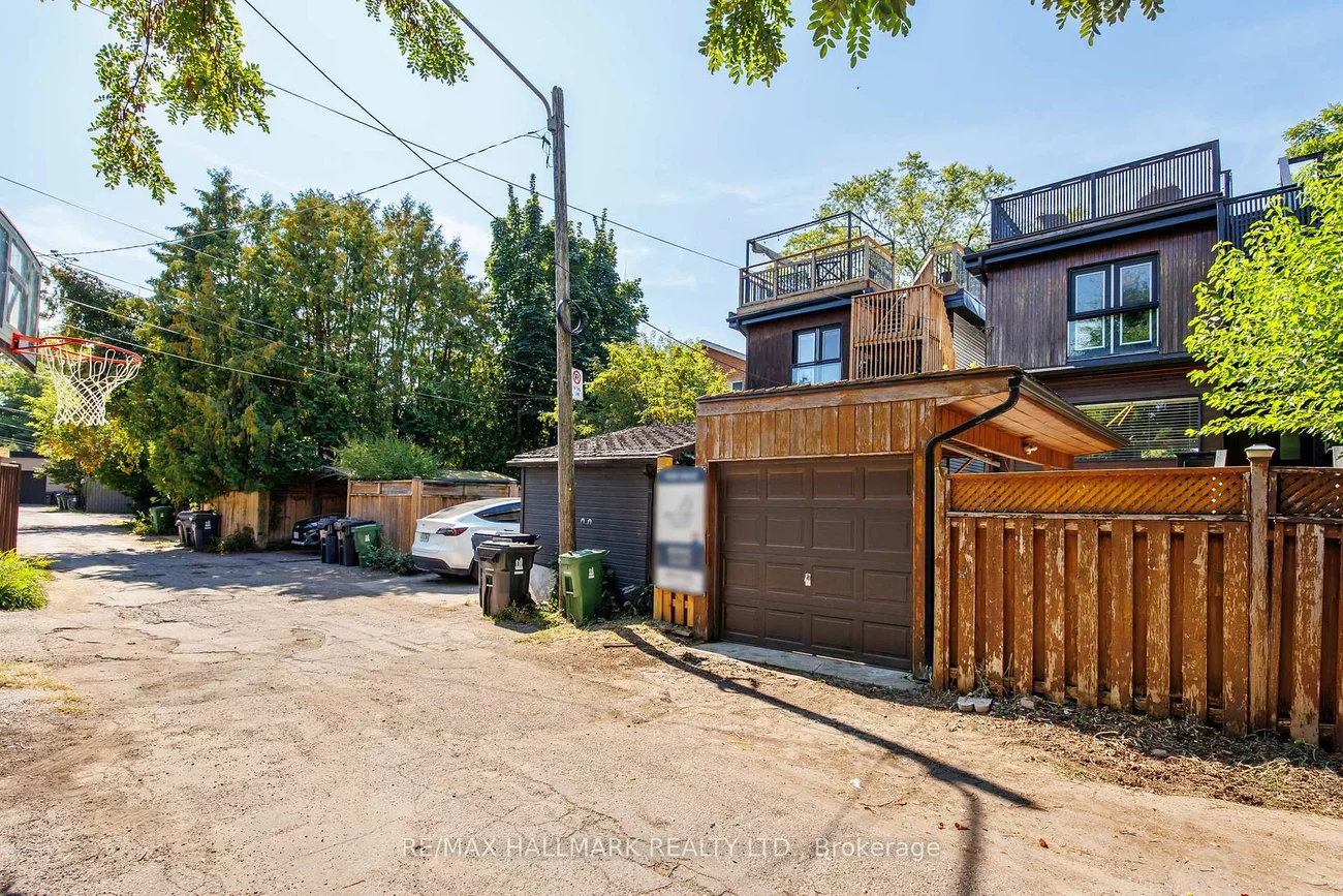 29B, Beechwood, Broadview North, Toronto