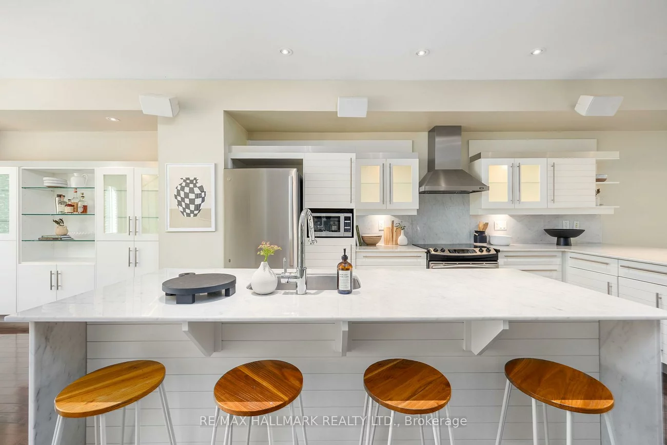 29B, Beechwood, Broadview North, Toronto