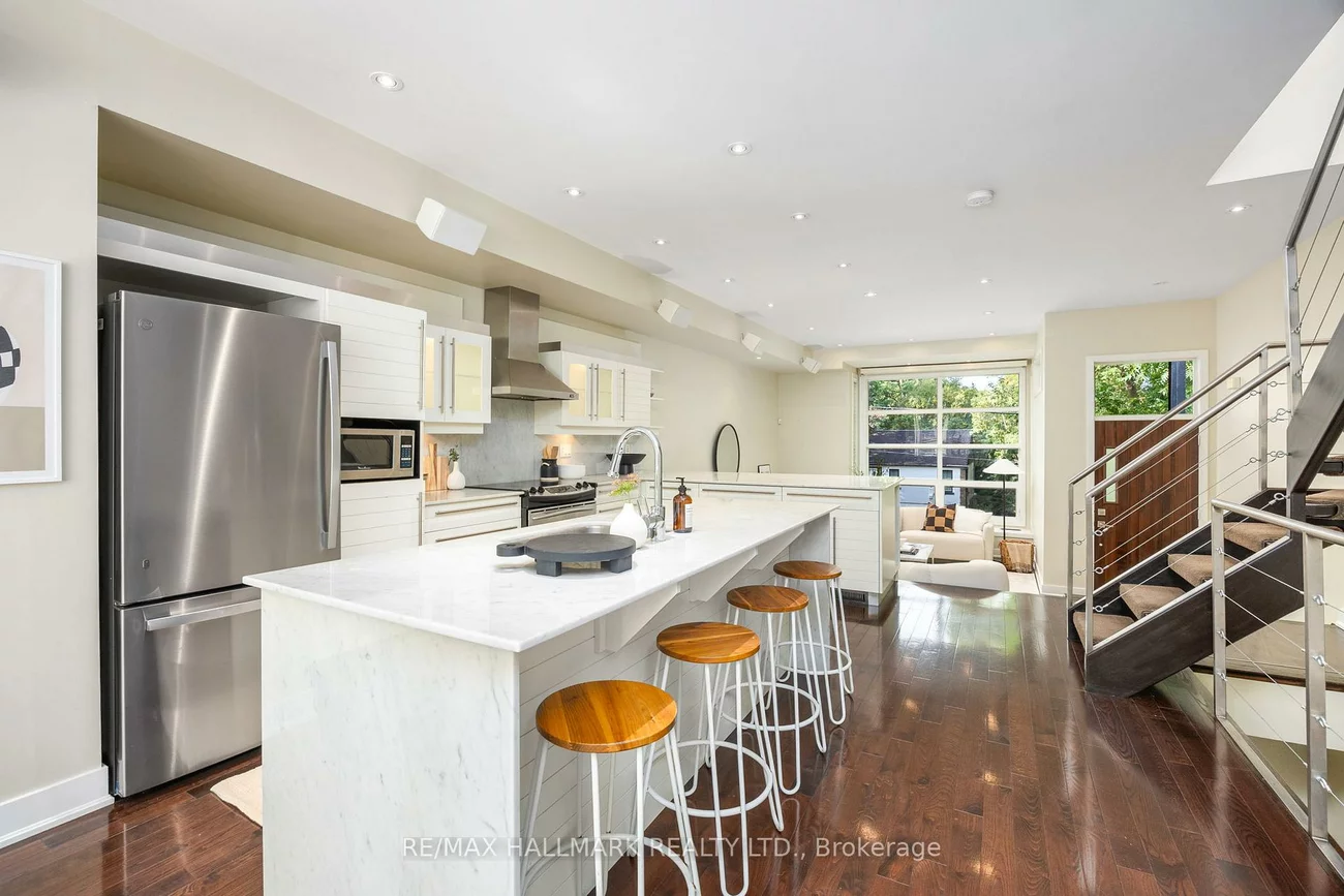 29B, Beechwood, Broadview North, Toronto