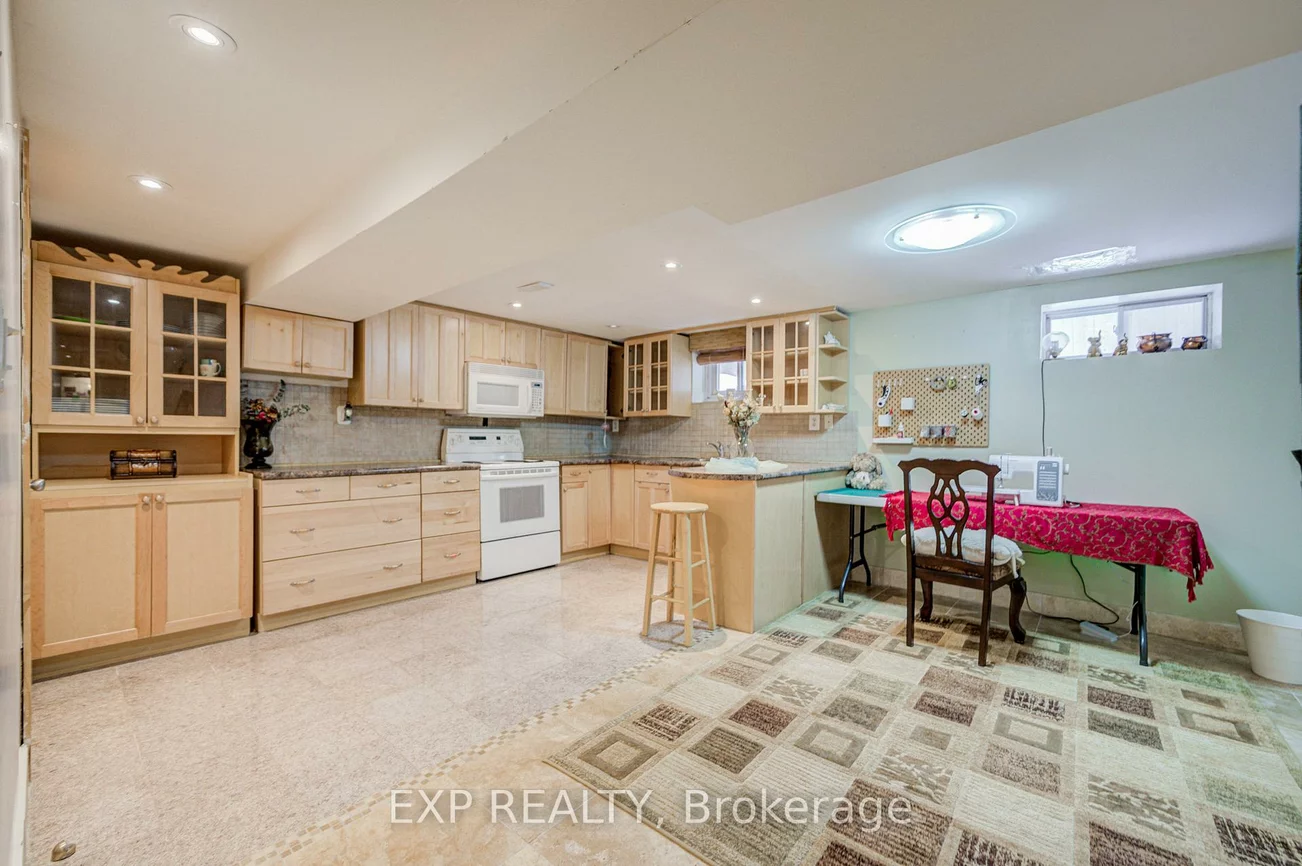 11, Bellvare, Wexford-Maryvale, Toronto