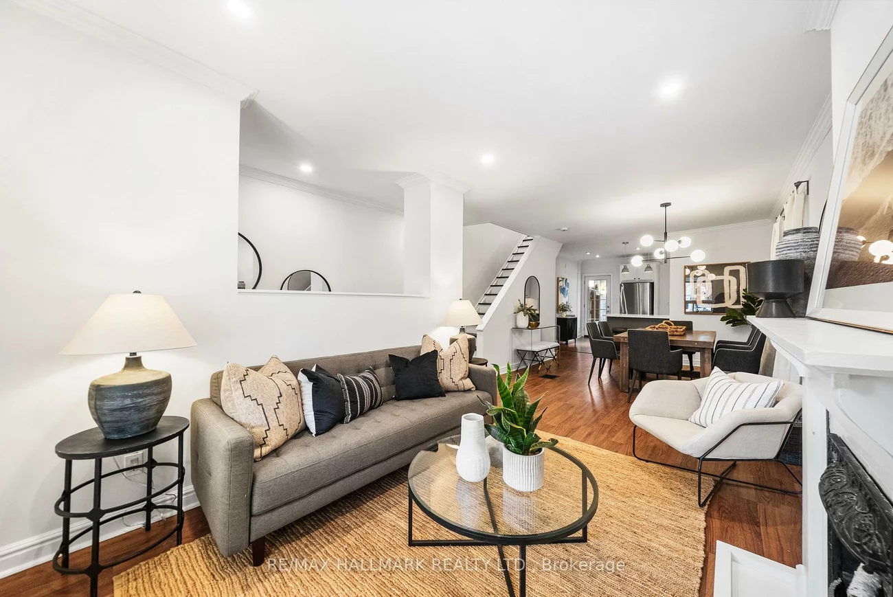 36, Mallon, South Riverdale, Toronto