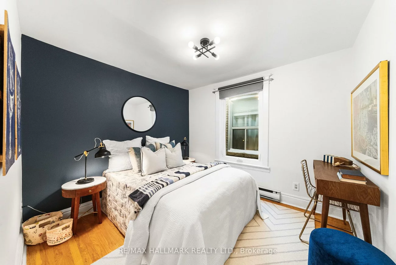 36, Mallon, South Riverdale, Toronto