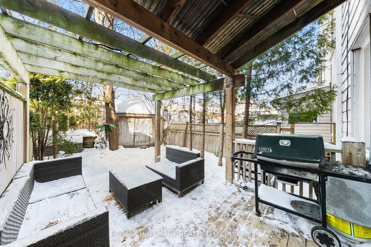 36, Mallon, South Riverdale, Toronto