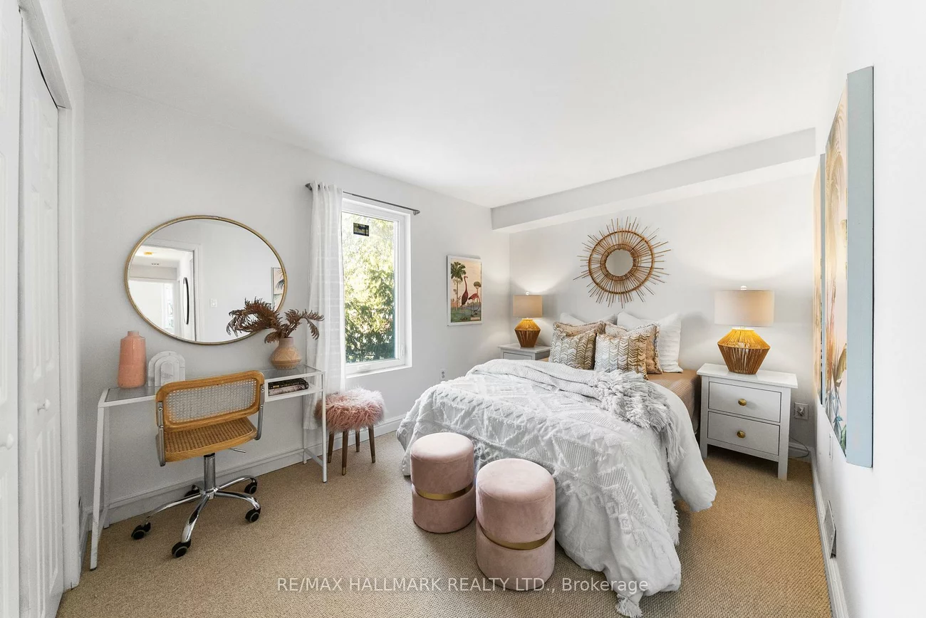 36, Mallon, South Riverdale, Toronto