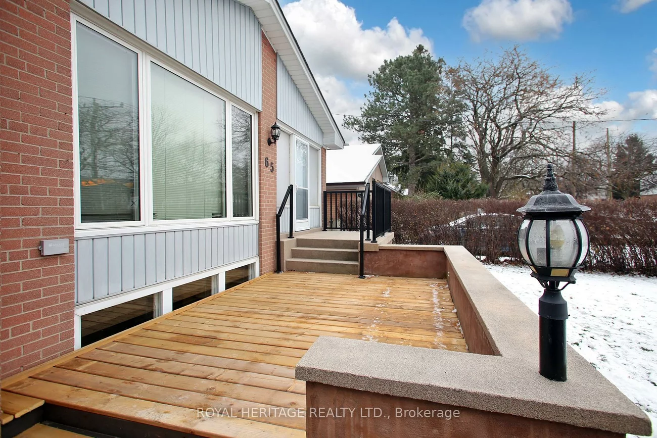 65, Bennett, West Hill, Toronto