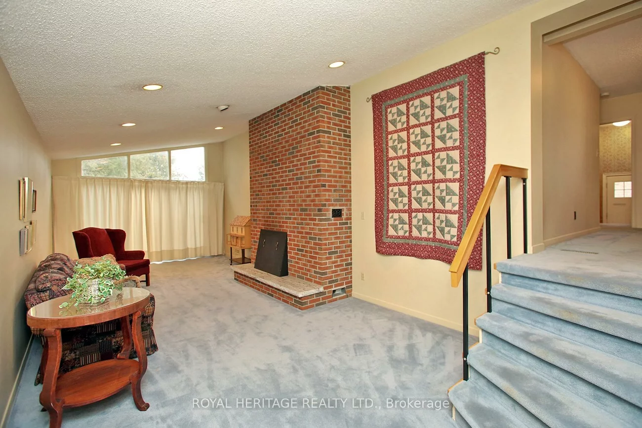 65, Bennett, West Hill, Toronto