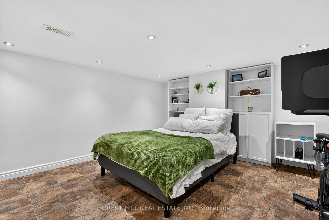 151, Dawes, Crescent Town, Toronto