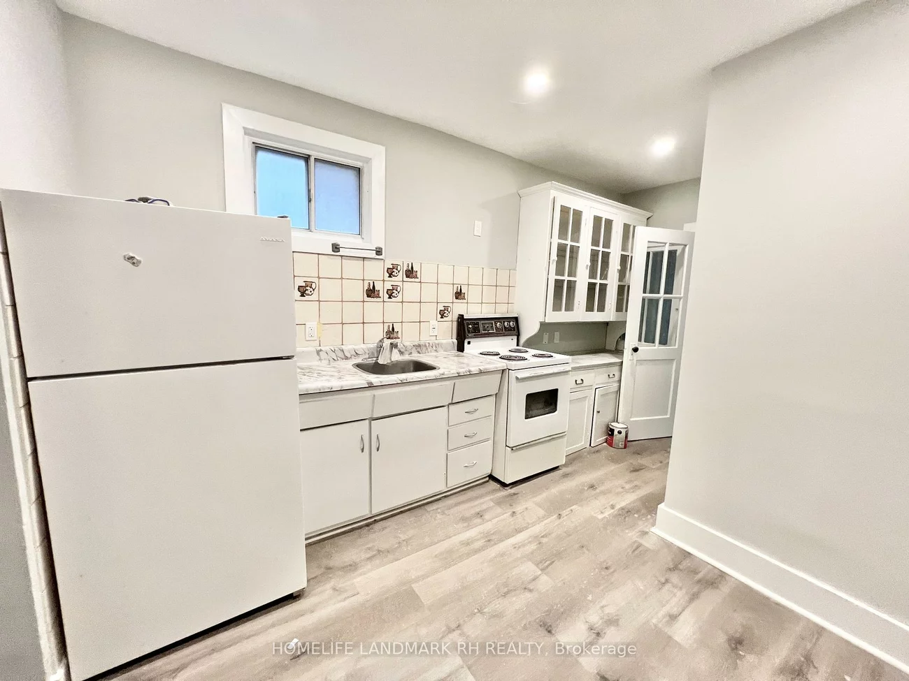 89, Waverley, The Beaches, Toronto