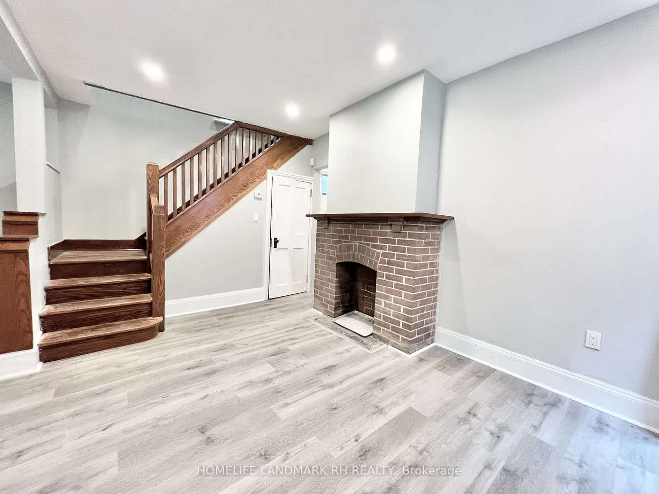 89, Waverley, The Beaches, Toronto