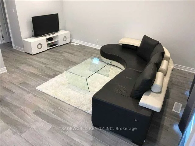 10, Fairglen, L'Amoreaux, Toronto