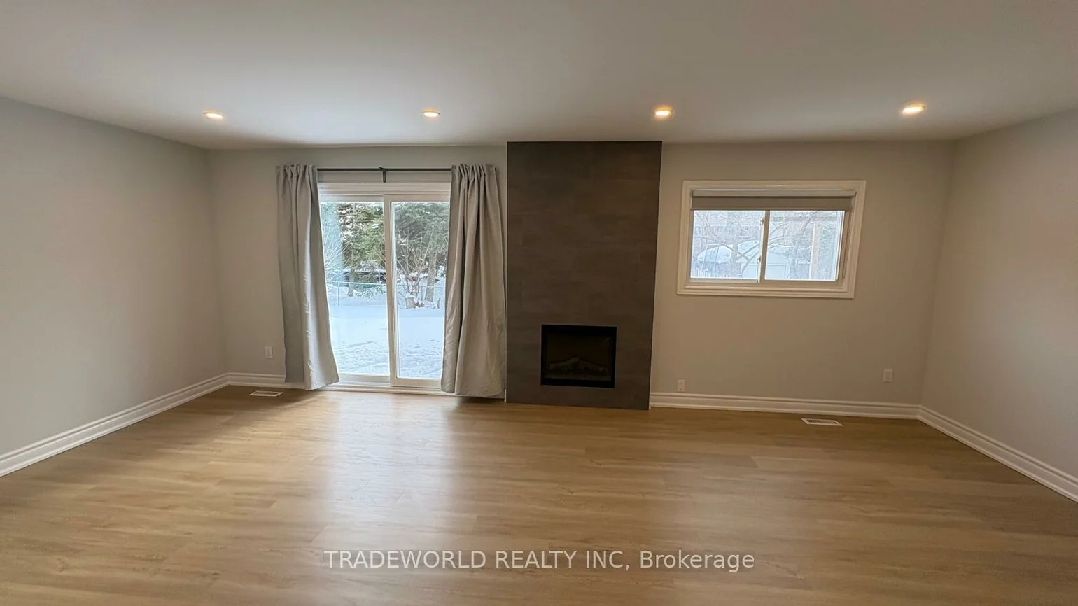 10, Fairglen, L'Amoreaux, Toronto