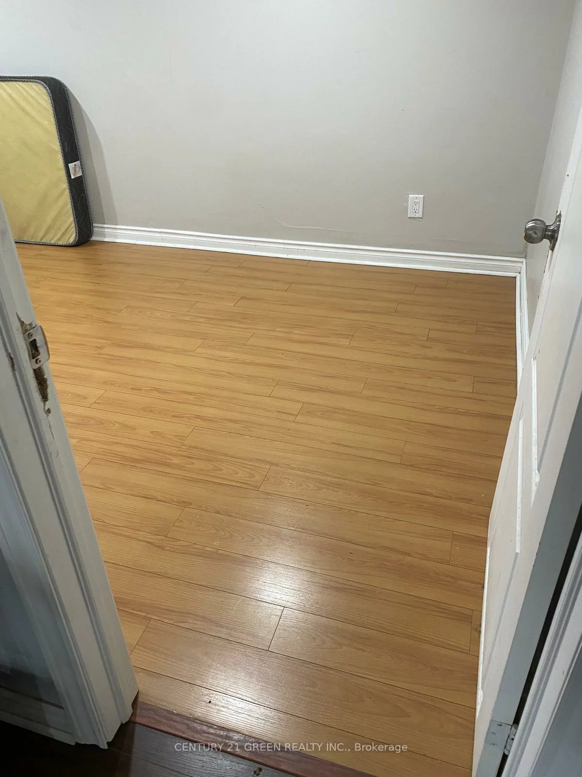 18, Roseglor, Bendale, Toronto