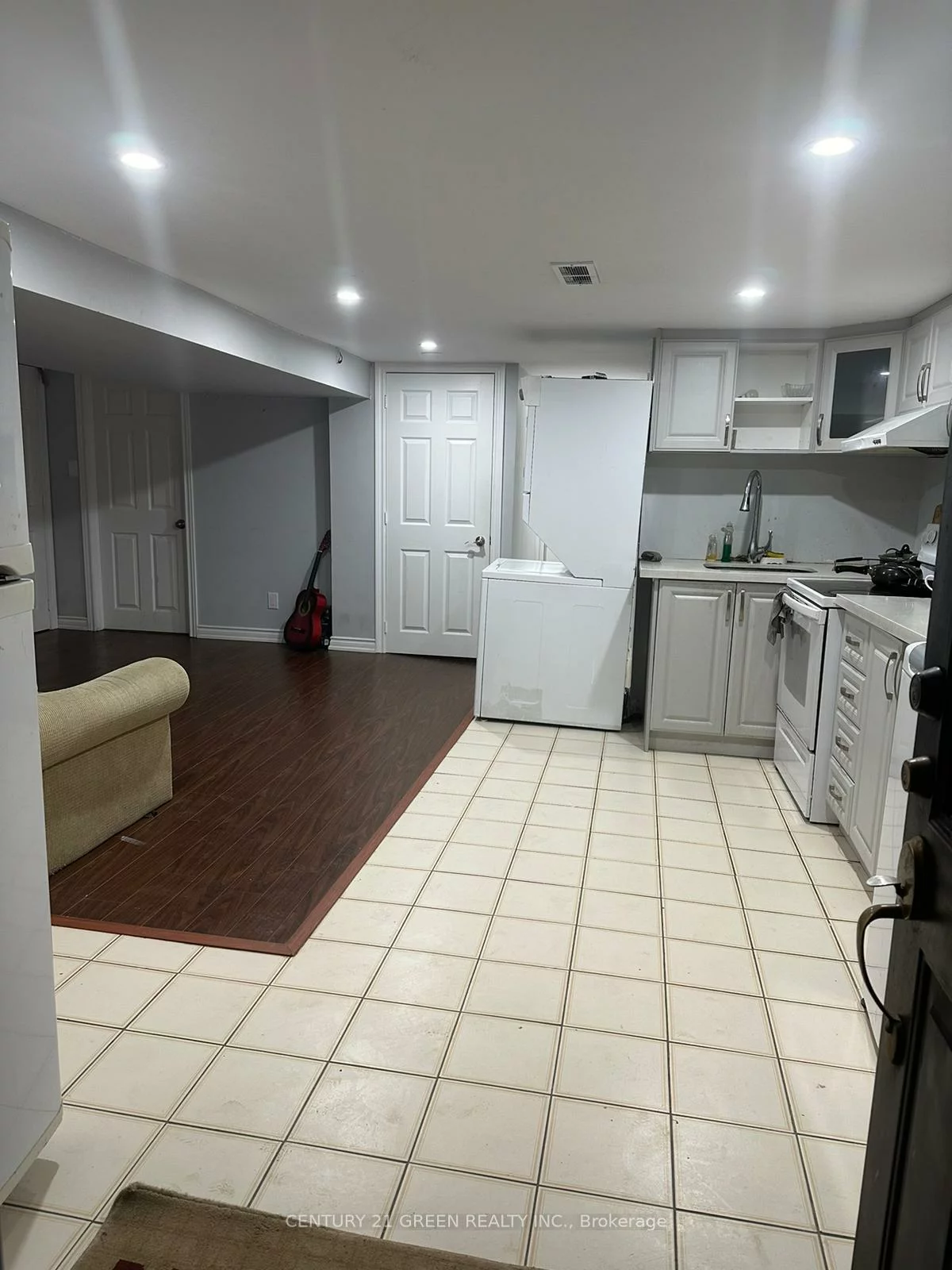 18, Roseglor, Bendale, Toronto