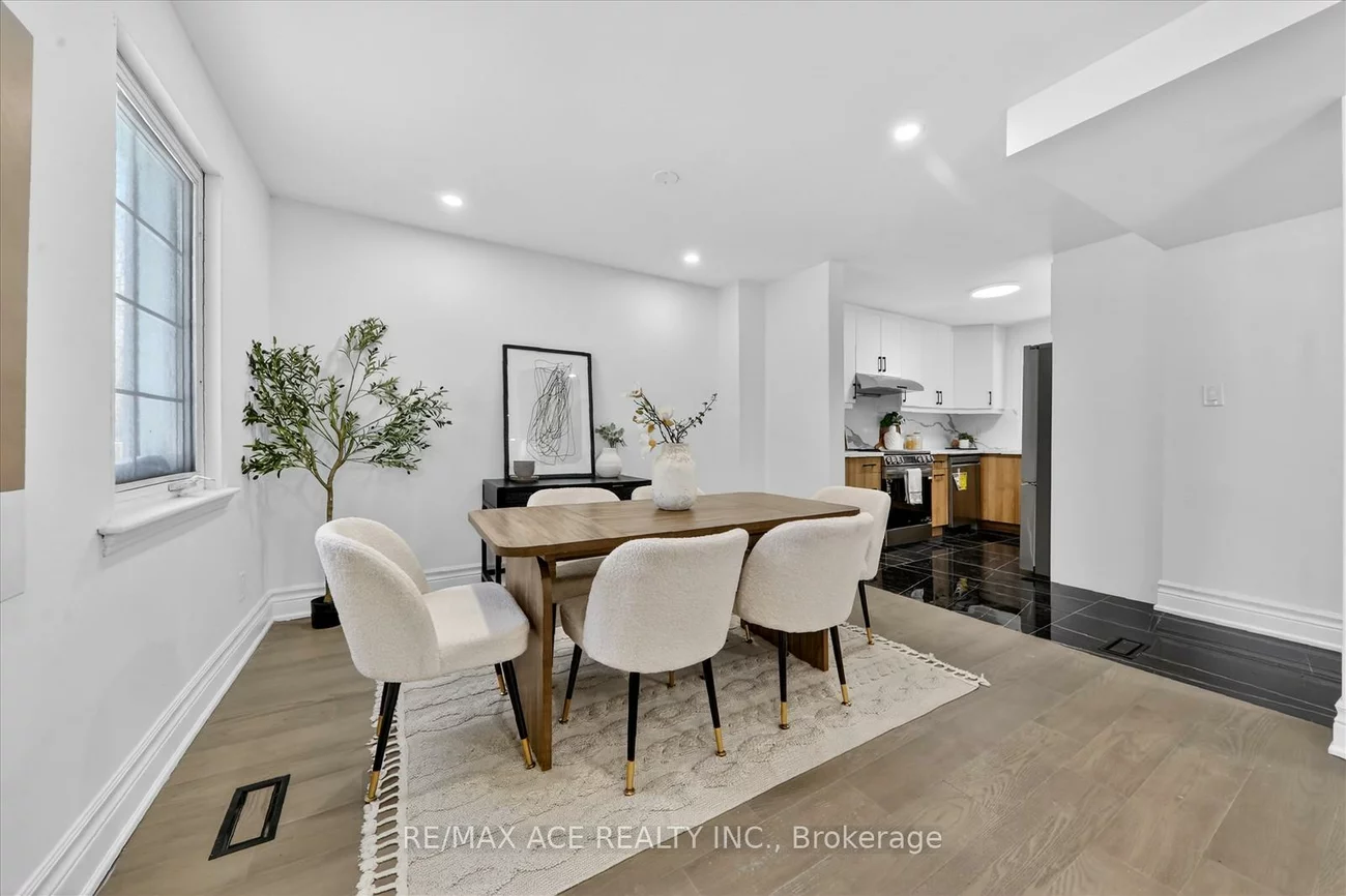 233, Oakridge, Cliffcrest, Toronto