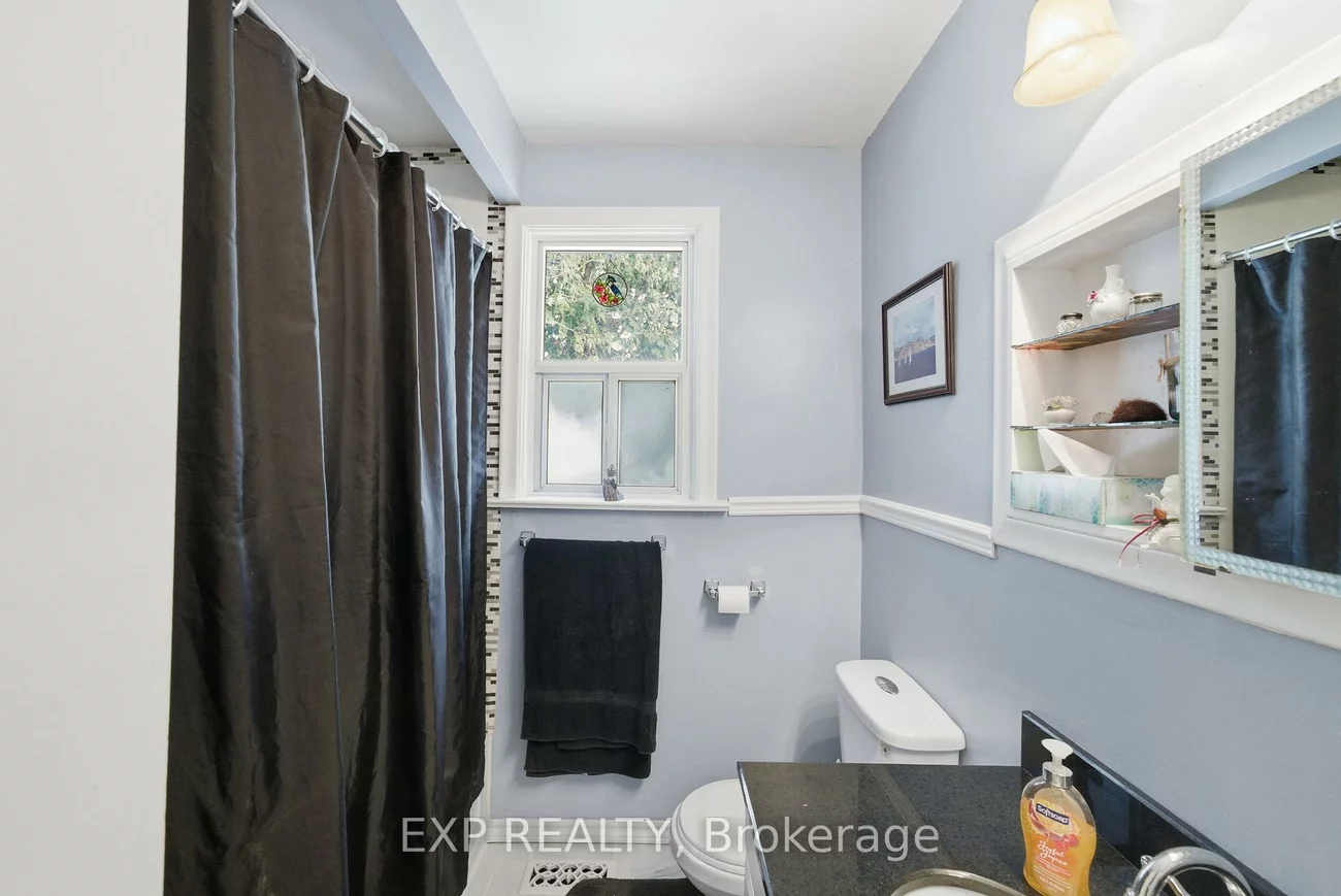 40, Medina, Bendale, Toronto