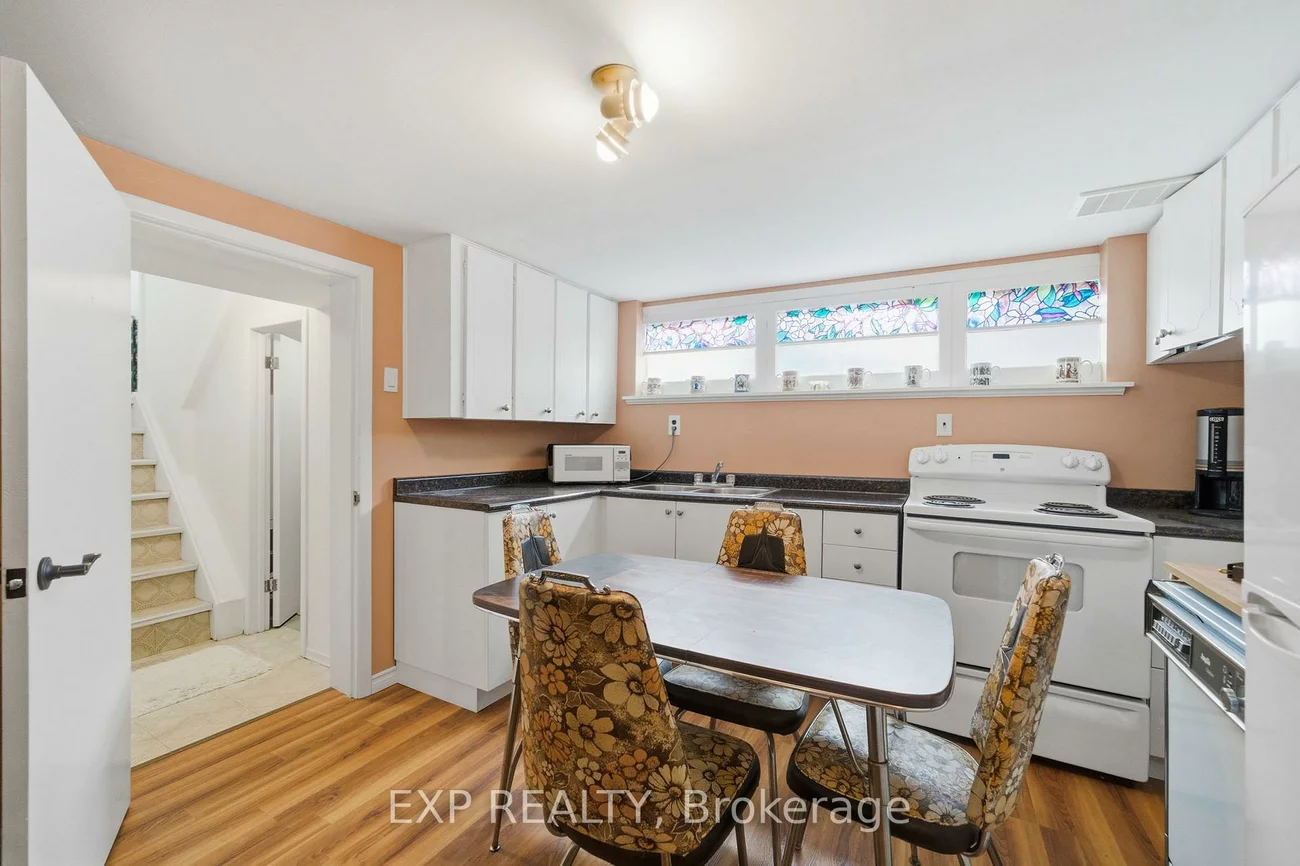 40, Medina, Bendale, Toronto