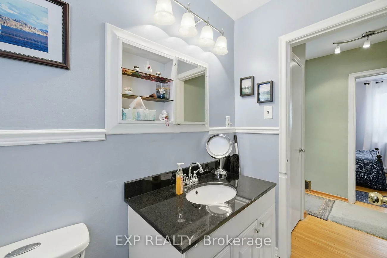 40, Medina, Bendale, Toronto