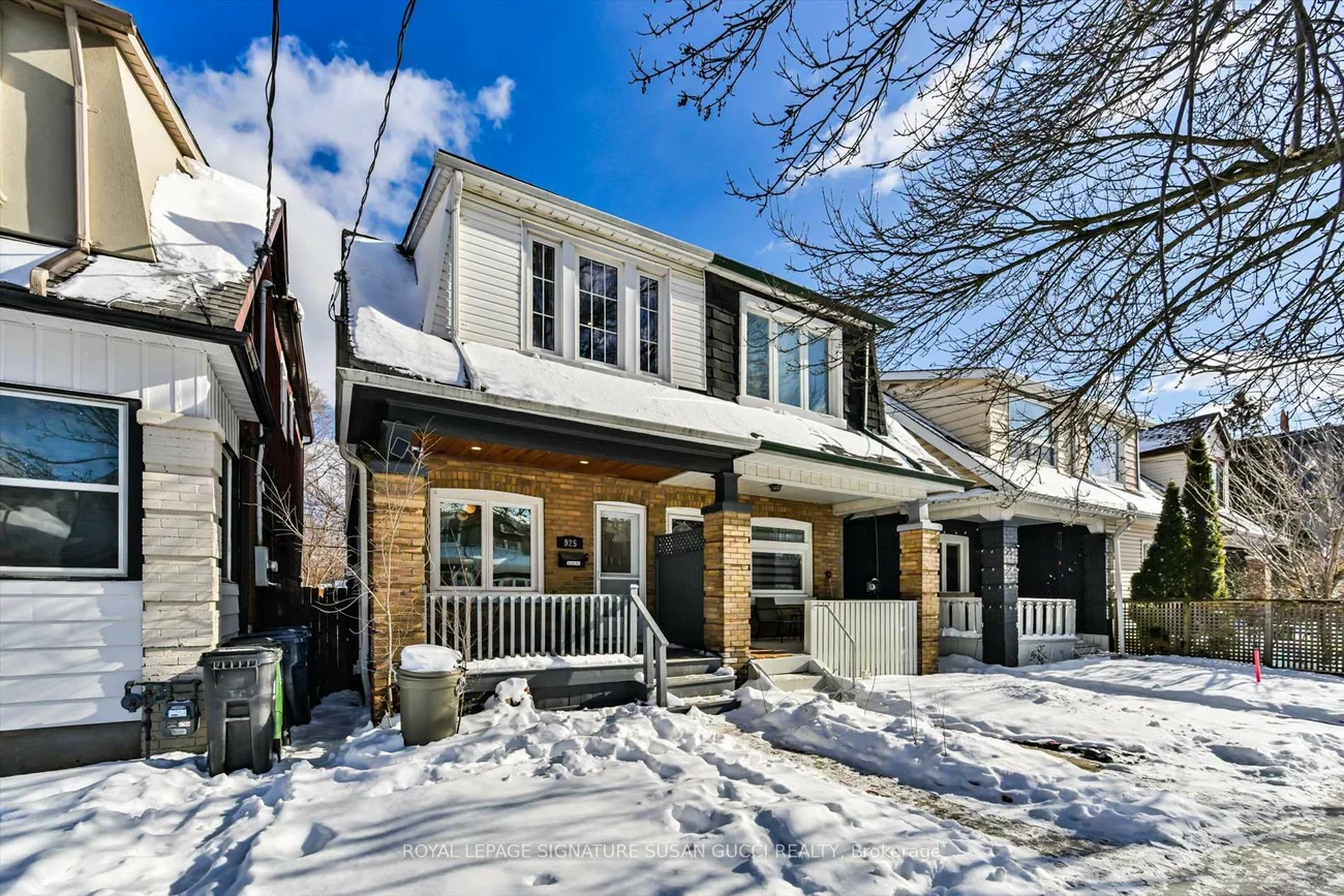 925, Greenwood, Danforth, Toronto