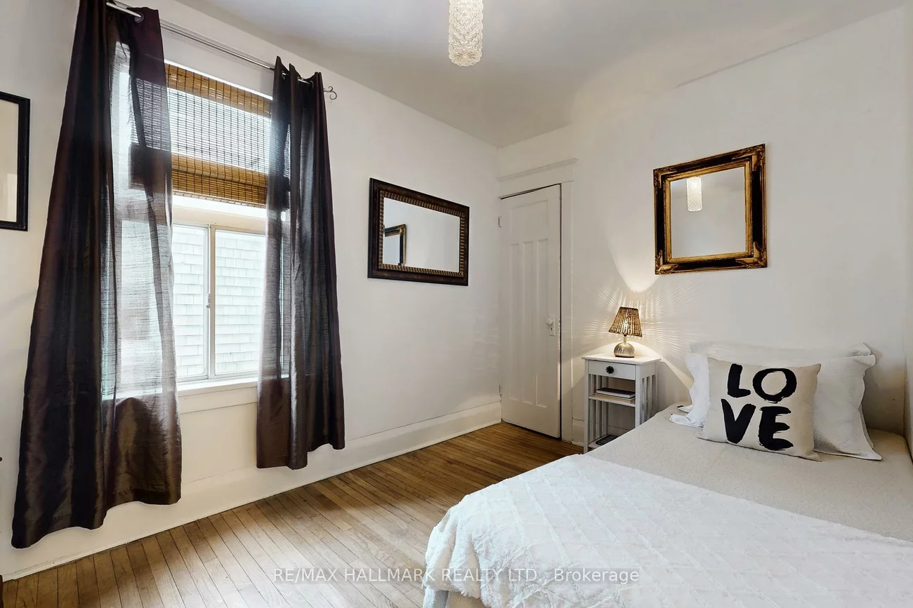 39, Hiltz, South Riverdale, Toronto