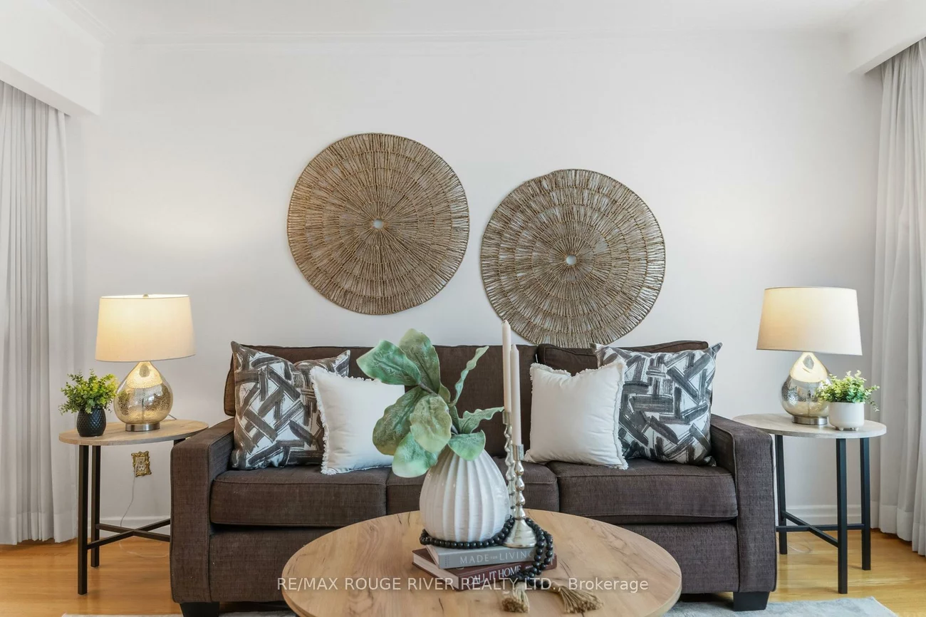 51, Sharbot, Woburn, Toronto