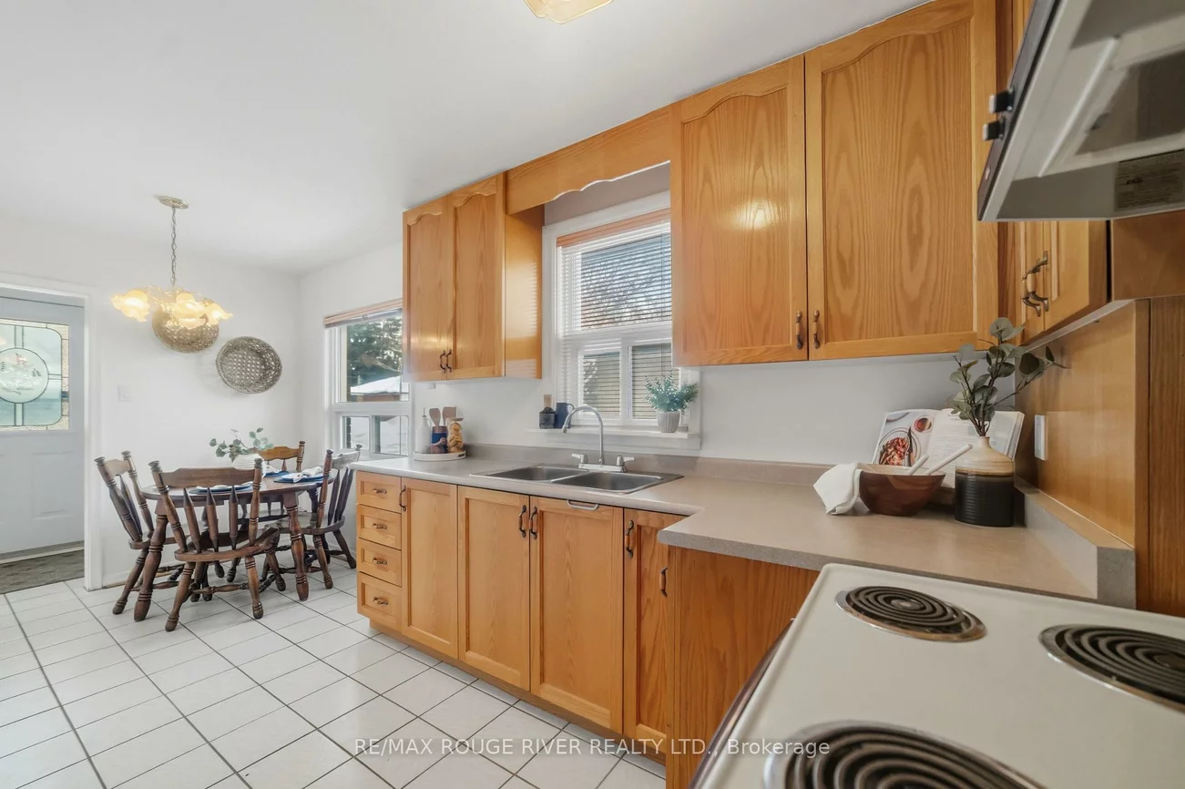 51, Sharbot, Woburn, Toronto