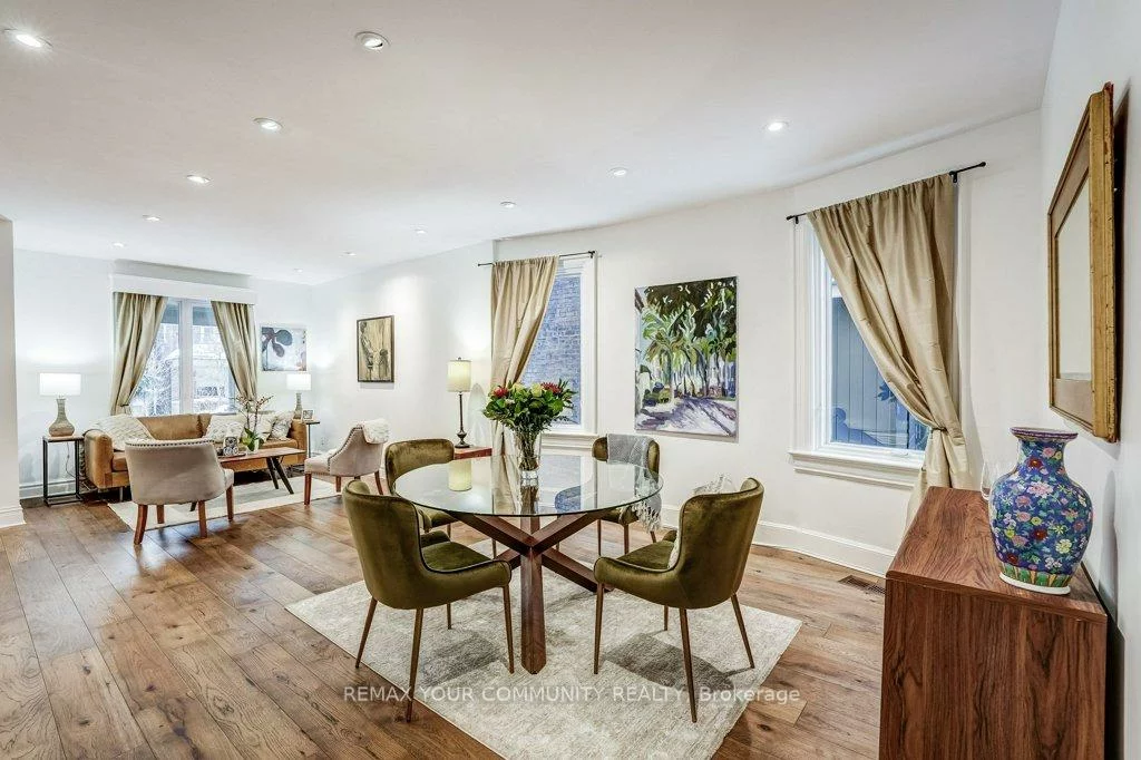 11 1/2, Sparkhall, North Riverdale, Toronto