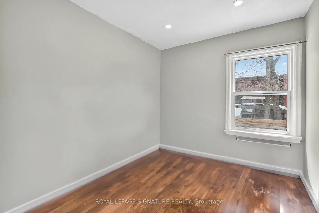 39, Rhydwen, Birchcliffe-Cliffside, Toronto