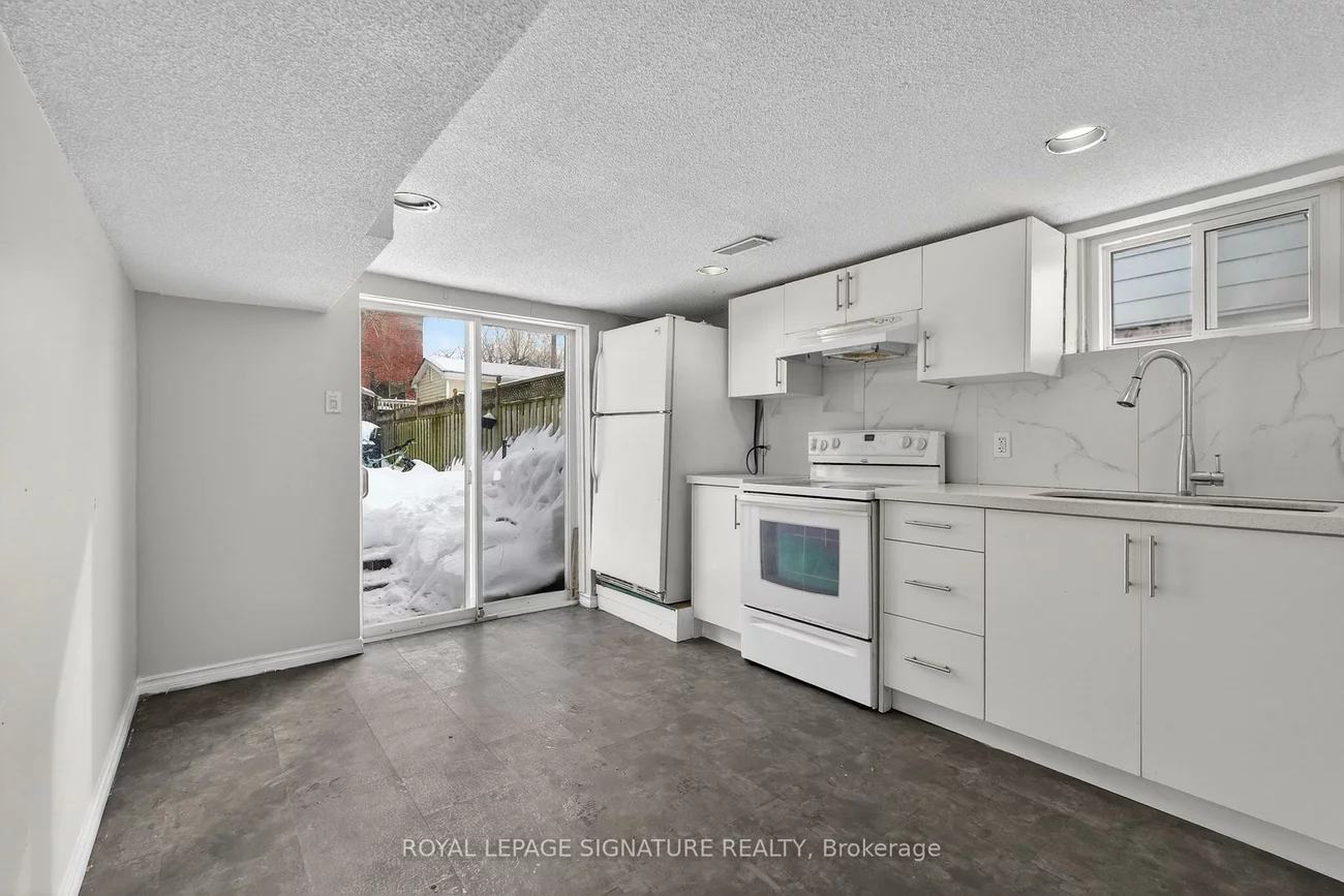 39, Rhydwen, Birchcliffe-Cliffside, Toronto