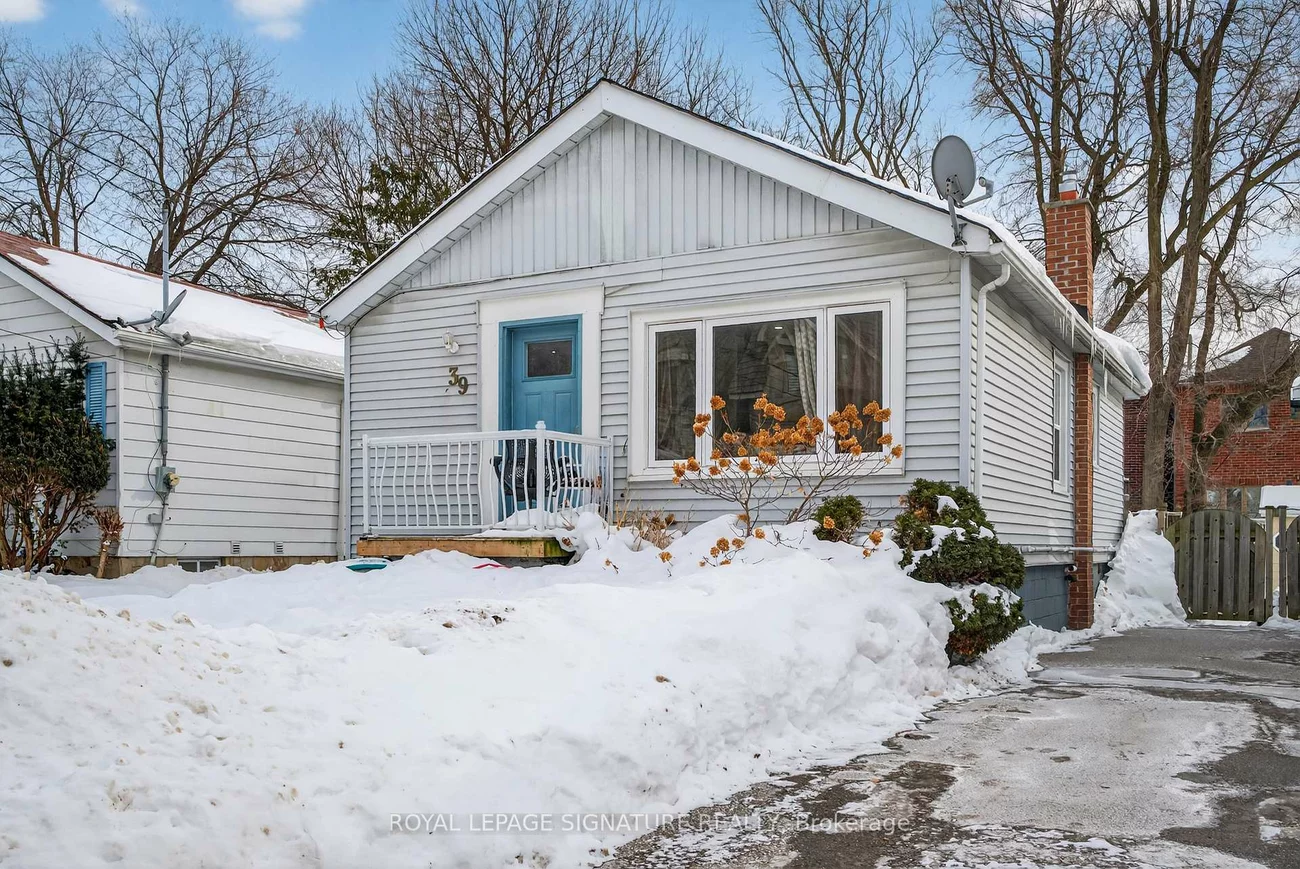 39, Rhydwen, Birchcliffe-Cliffside, Toronto