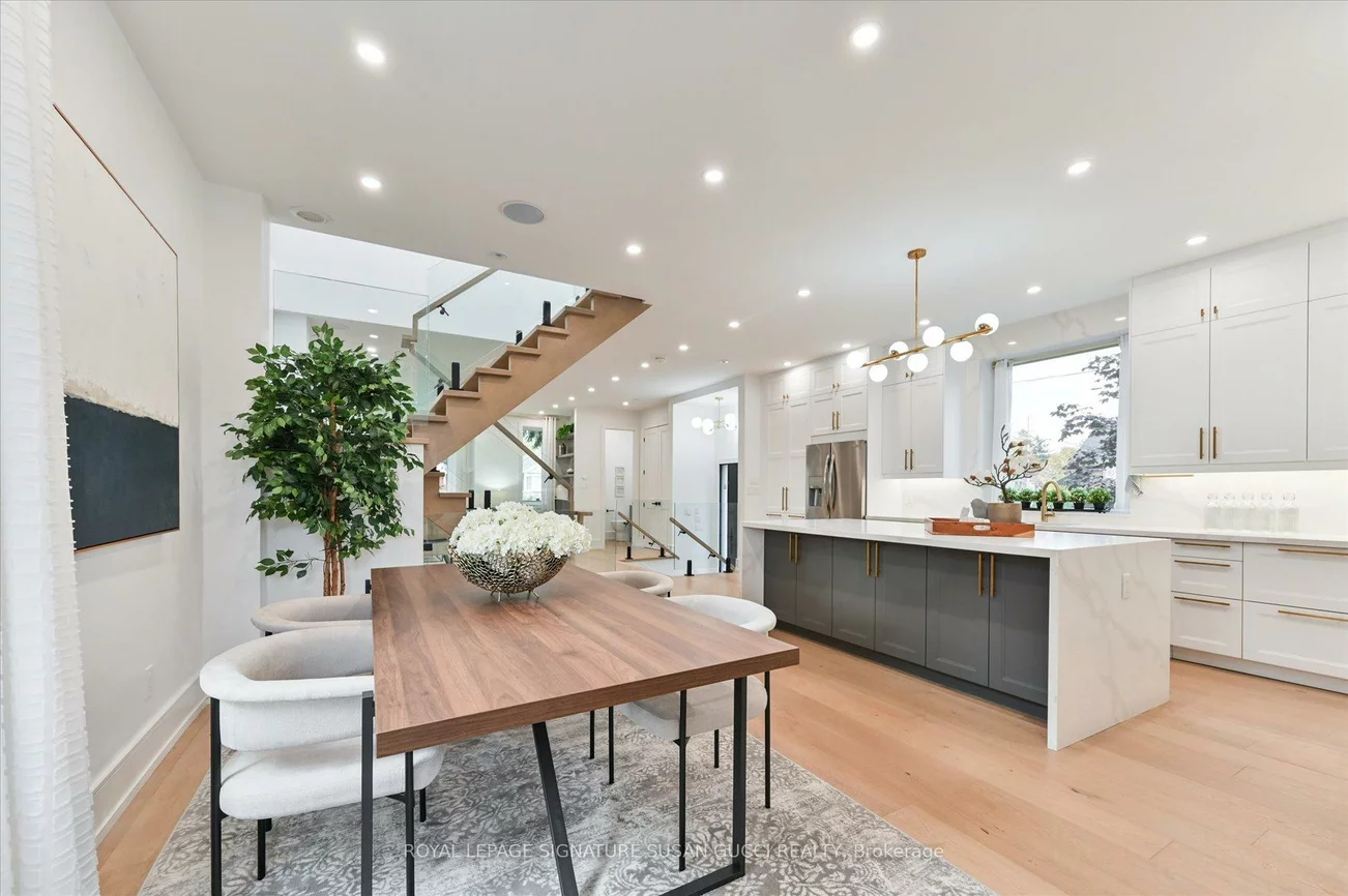 32, Treadway, East York, Toronto