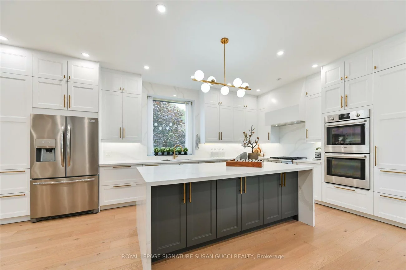 32, Treadway, East York, Toronto