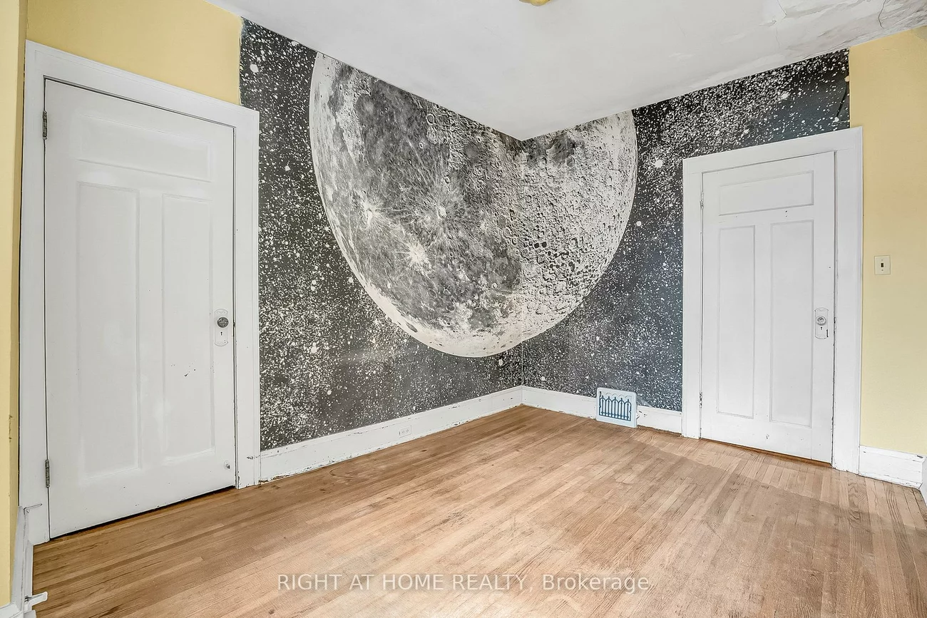 155, Neville Park, The Beaches, Toronto