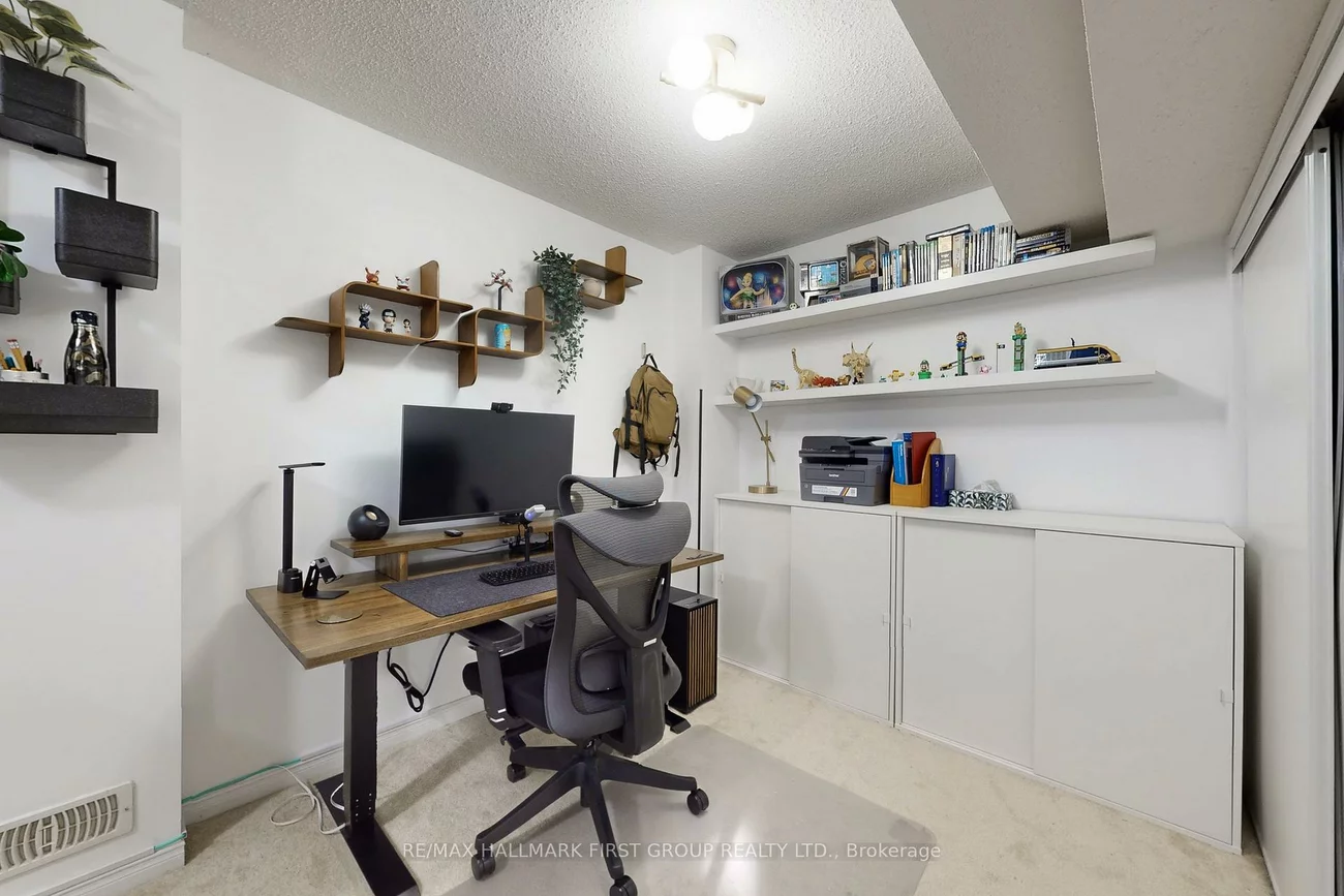 143, Hainford, West Hill, Toronto