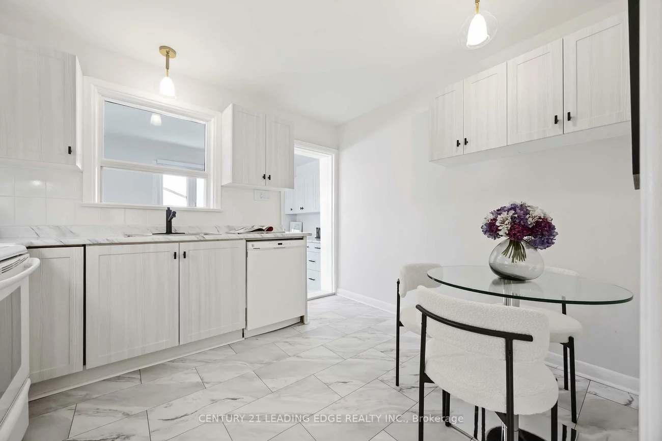 12, Arnprior, Bendale, Toronto