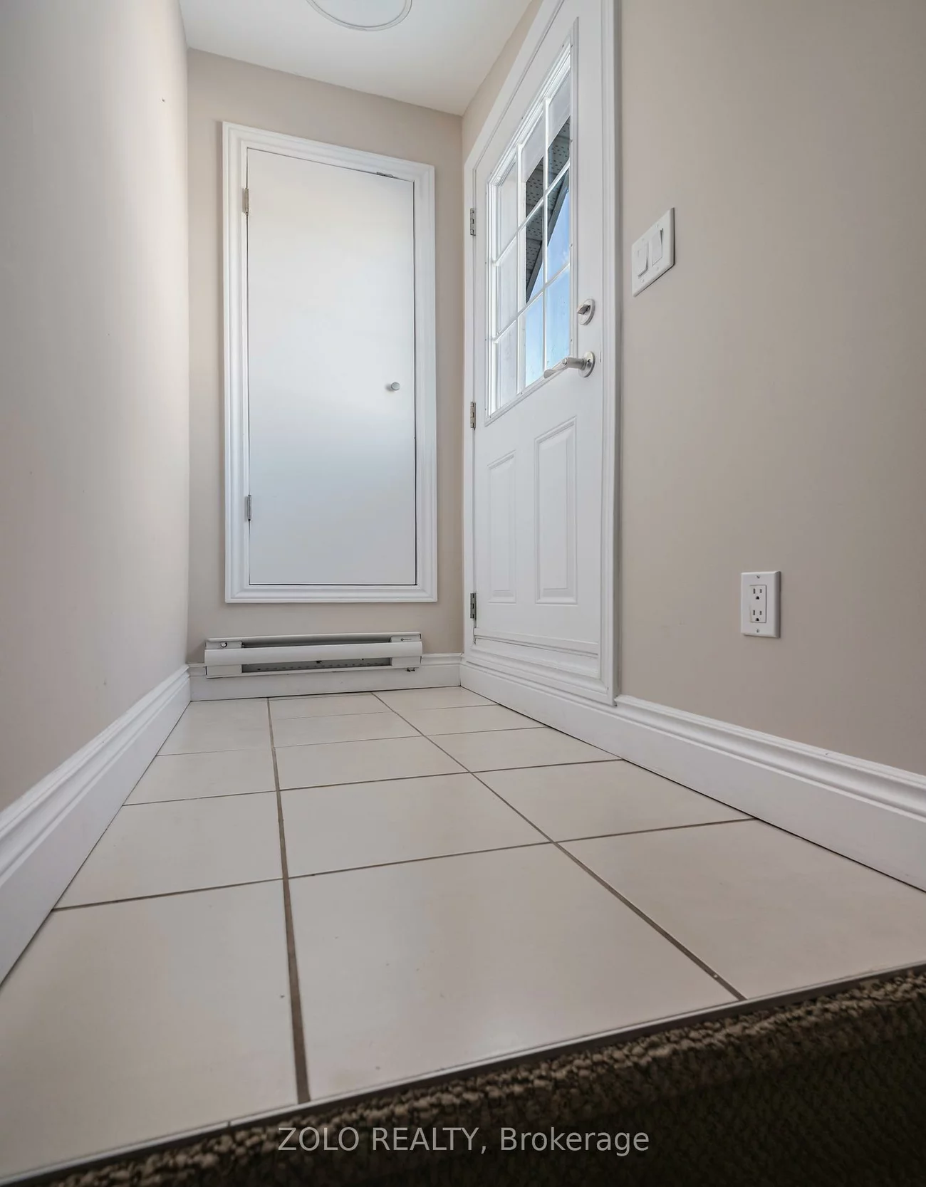 1166, CRAVEN, Greenwood-Coxwell, Toronto