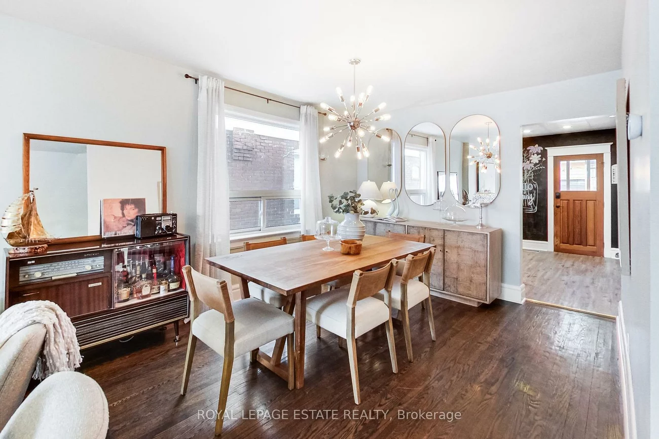 204, Queensdale, Danforth Village-East York, Toronto