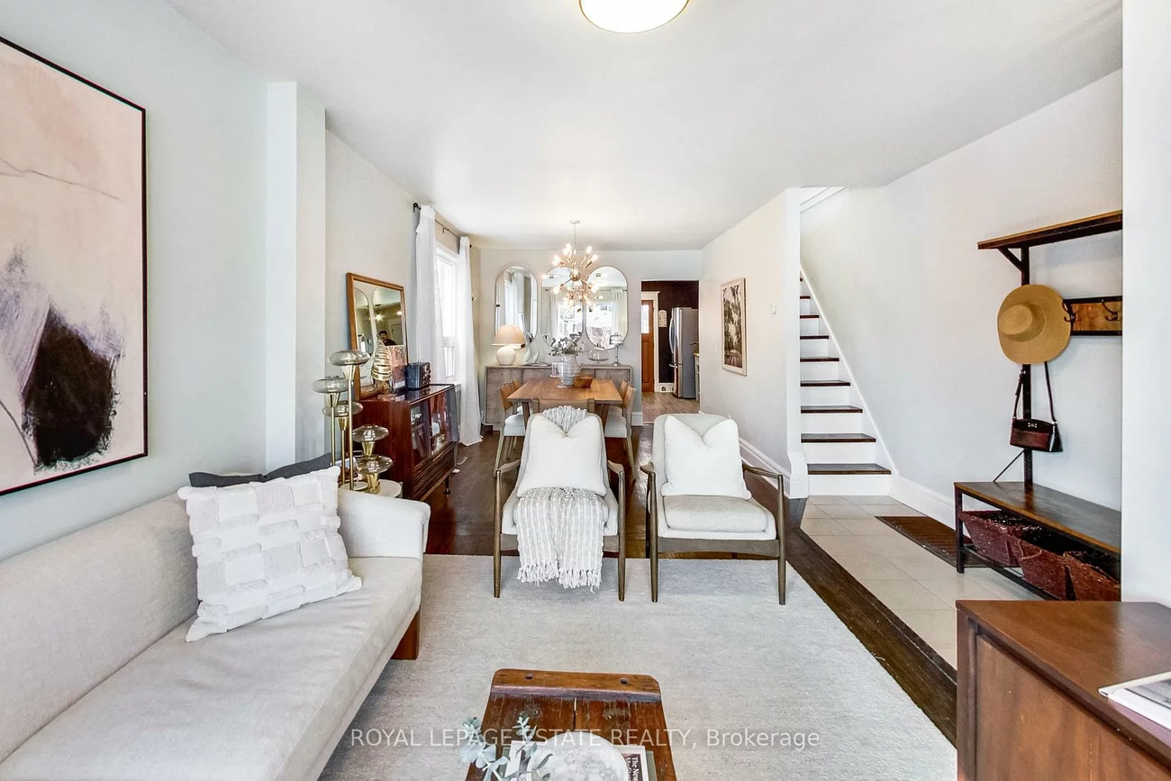 204, Queensdale, Danforth Village-East York, Toronto