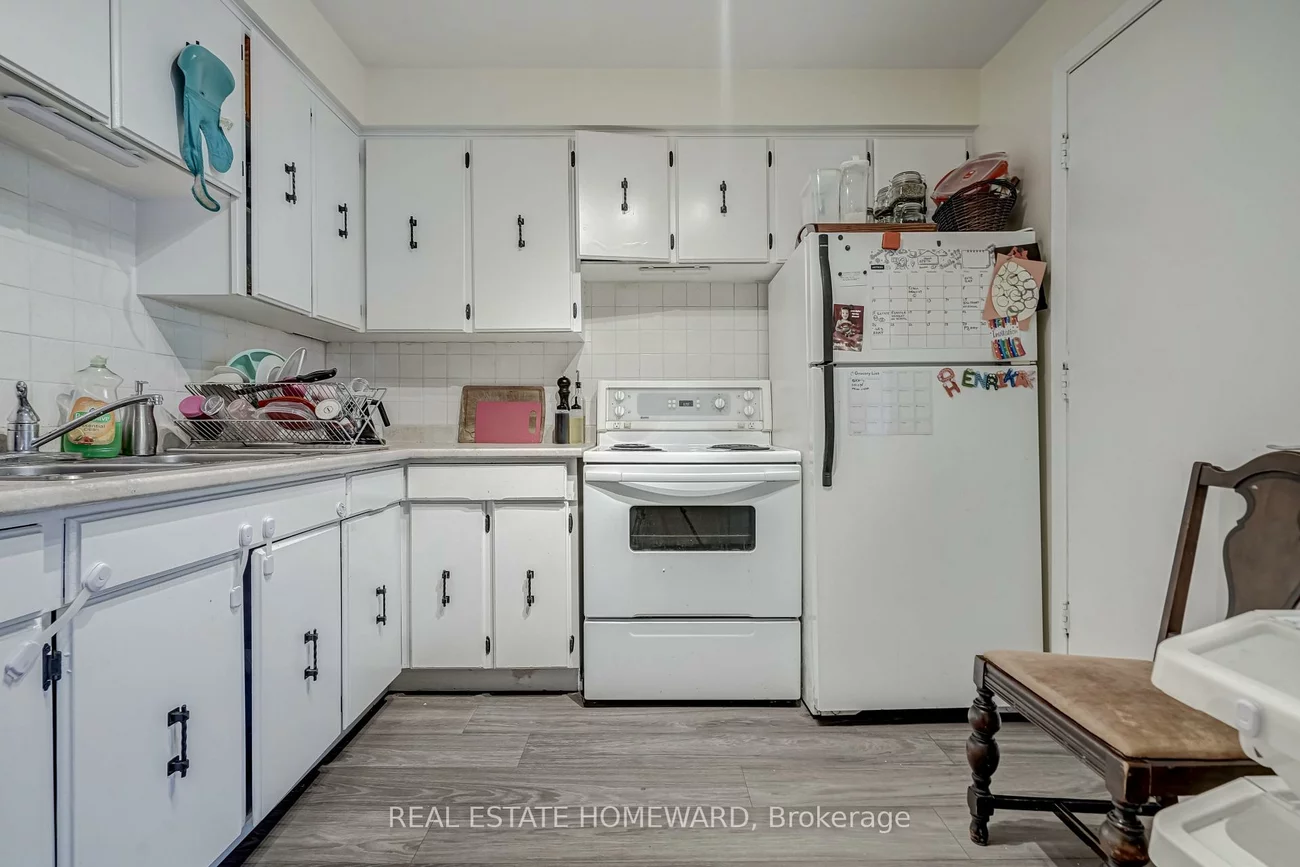 176/178, Balsam, The Beaches, Toronto