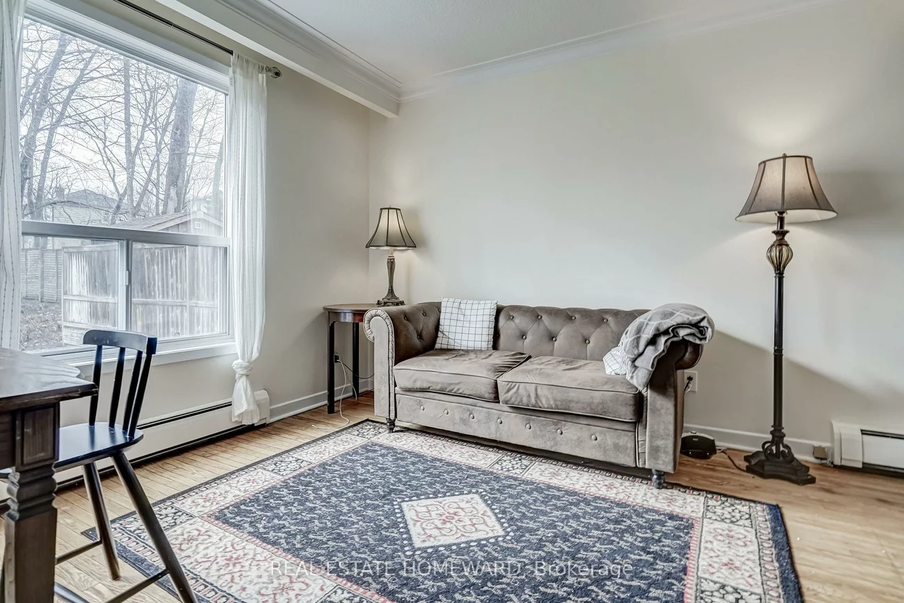 176/178, Balsam, The Beaches, Toronto