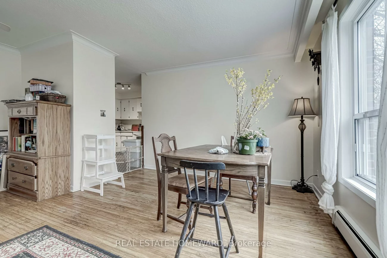 176/178, Balsam, The Beaches, Toronto