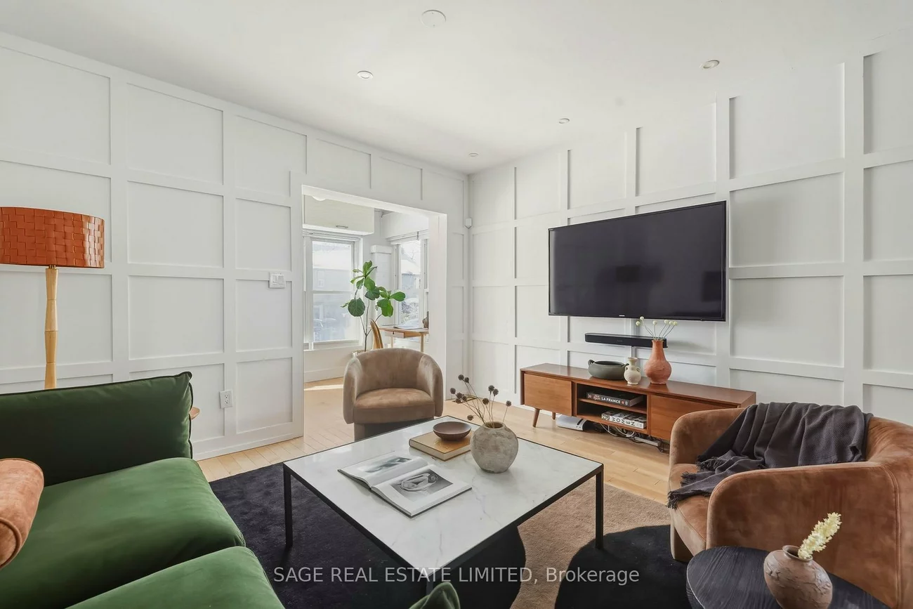 107, Hiltz, South Riverdale, Toronto