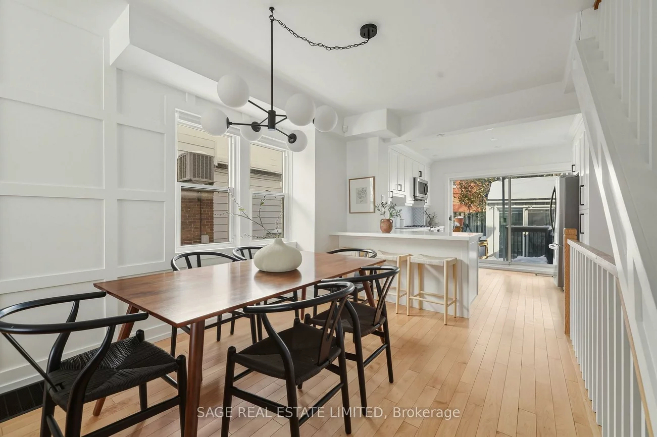 107, Hiltz, South Riverdale, Toronto