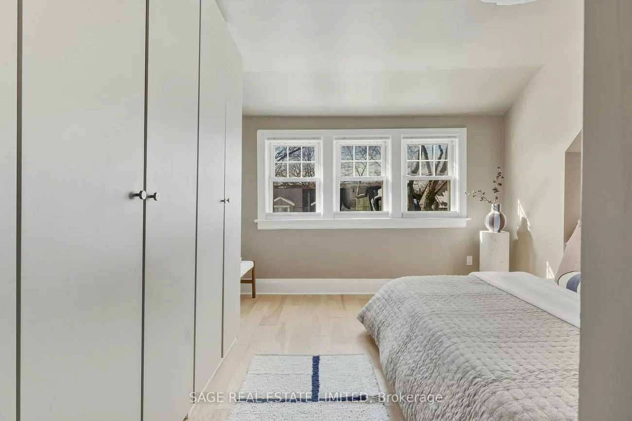 107, Hiltz, South Riverdale, Toronto