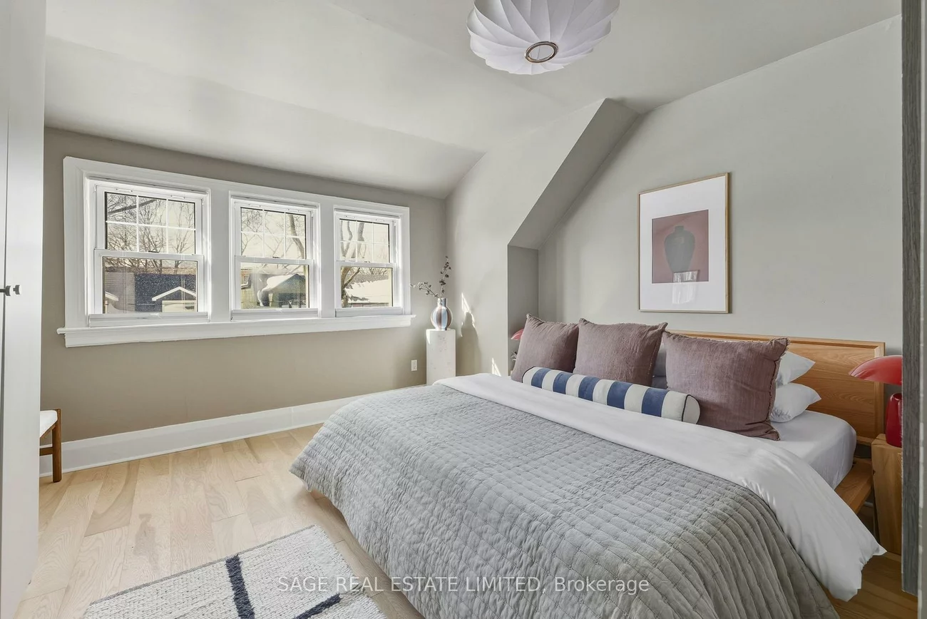 107, Hiltz, South Riverdale, Toronto