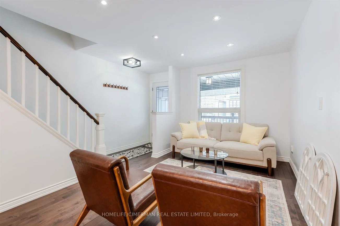 195, Torrens, East York, Toronto