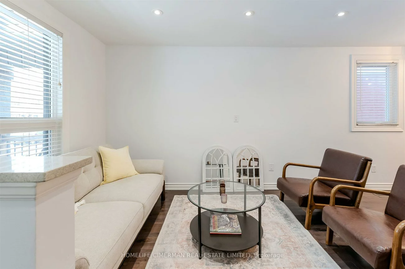 195, Torrens, East York, Toronto