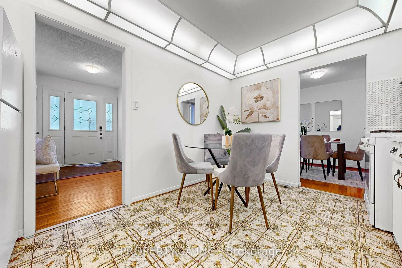 47, Greendowns, Scarborough Village, Toronto