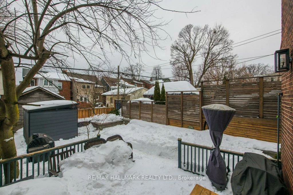 130, Bingham, East End-Danforth, Toronto